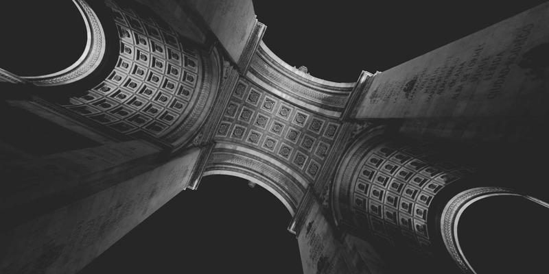 投资咨询新视野：艺术品与葡萄酒在资产配置中的逻辑与流动性管理